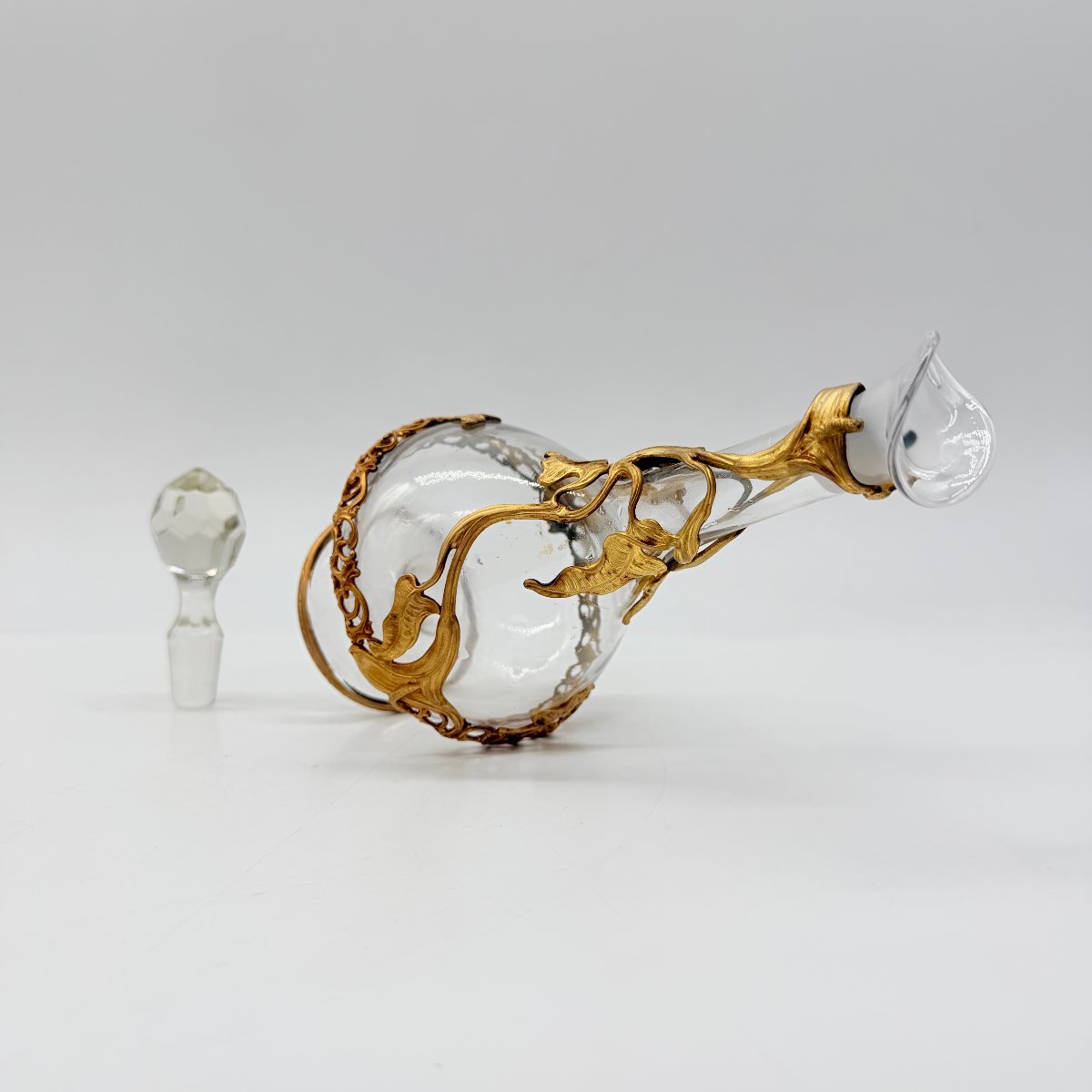 French Art Nouveau Gilt-bronze Mounted Crystal Scent Bottle, Circa 1900 -photo-6