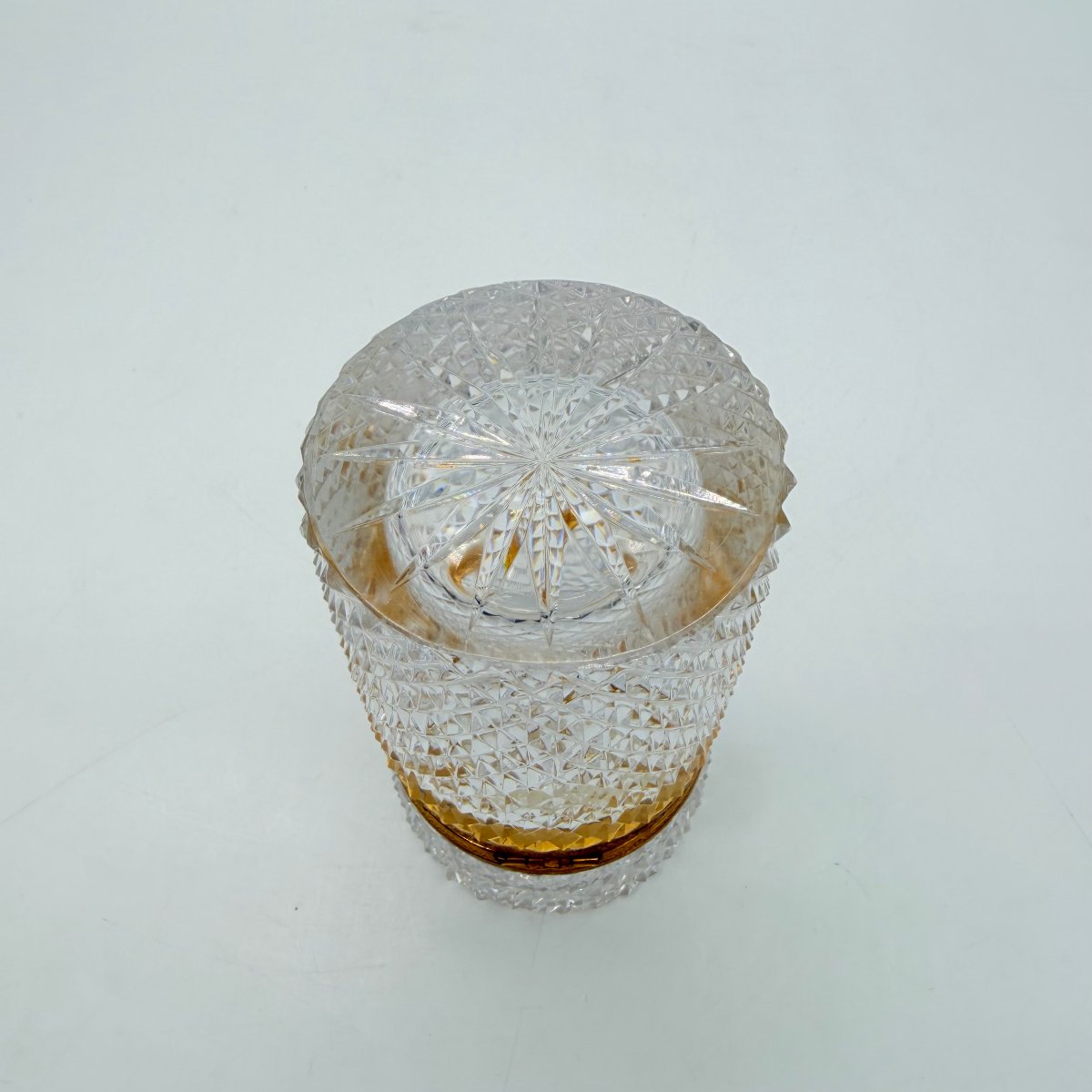 BOÎTE EN CRISTAL DE BACCARAT MOULÉ TAILLÉ ET MONTURE EN BRONZE DORÉ, ÉPOQUE CHARLES X -photo-5