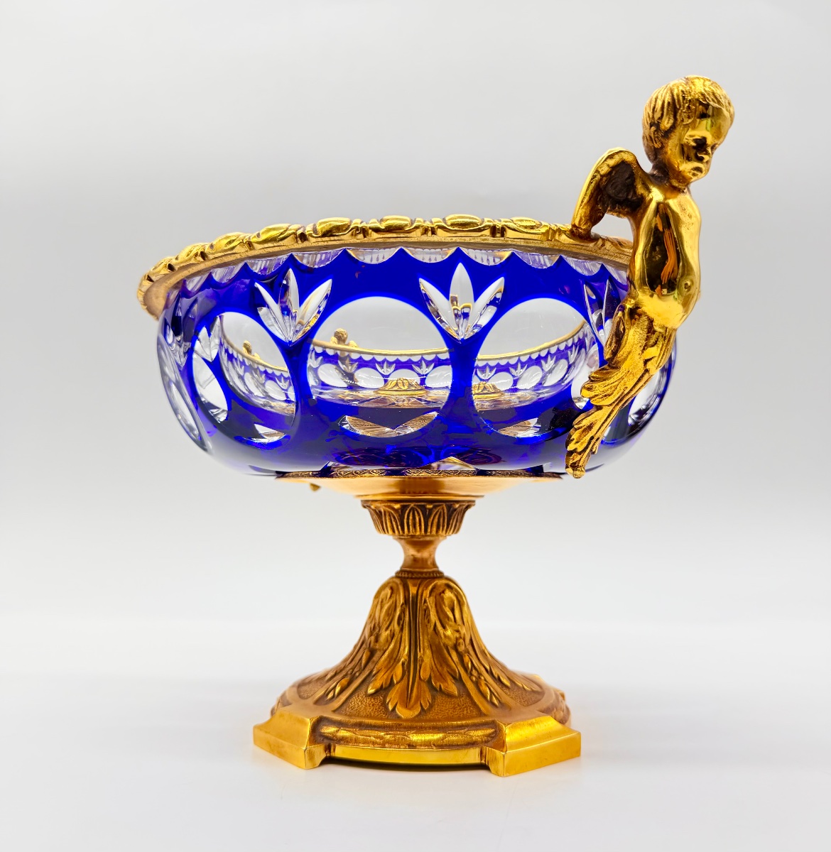 French 19th-century Mounted Cobalt Blue Overlay Crystal Centerpiece Bowl-photo-3