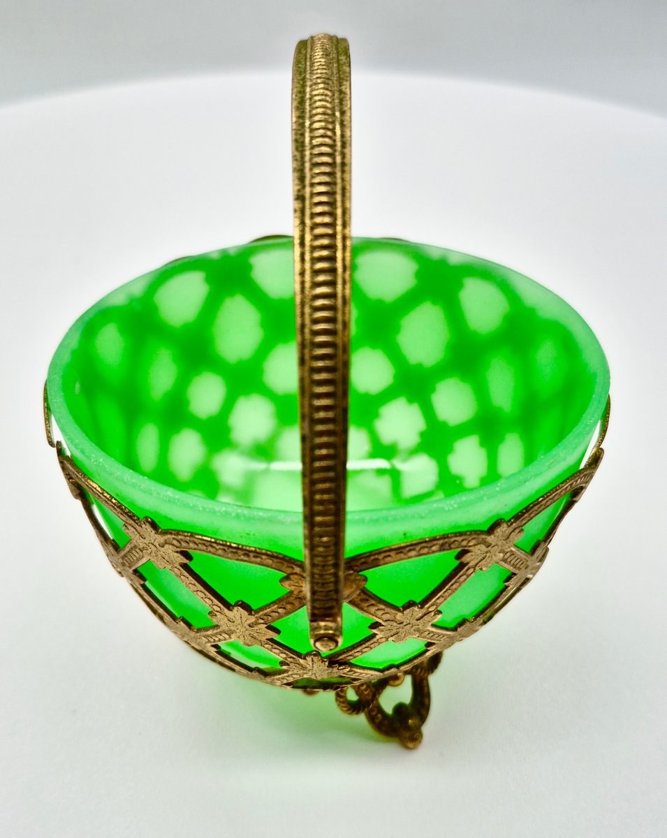 French Napoleon III Gilt Brass Mounted Green Uranium Glass (ouraline) Basket, Circa 1860-1870-photo-4