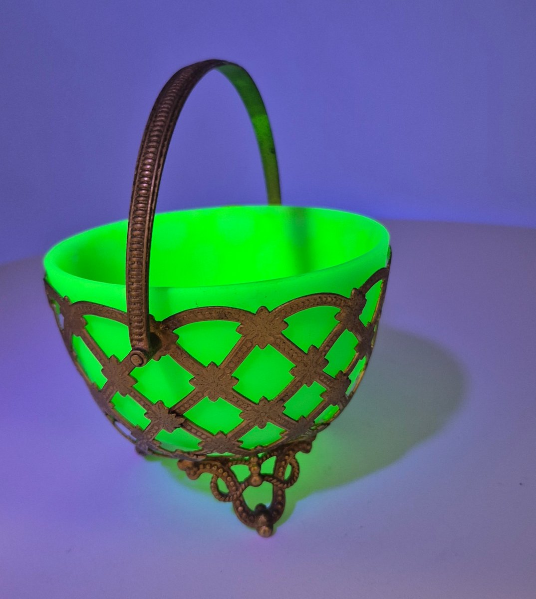 French Napoleon III Gilt Brass Mounted Green Uranium Glass (ouraline) Basket, Circa 1860-1870-photo-2