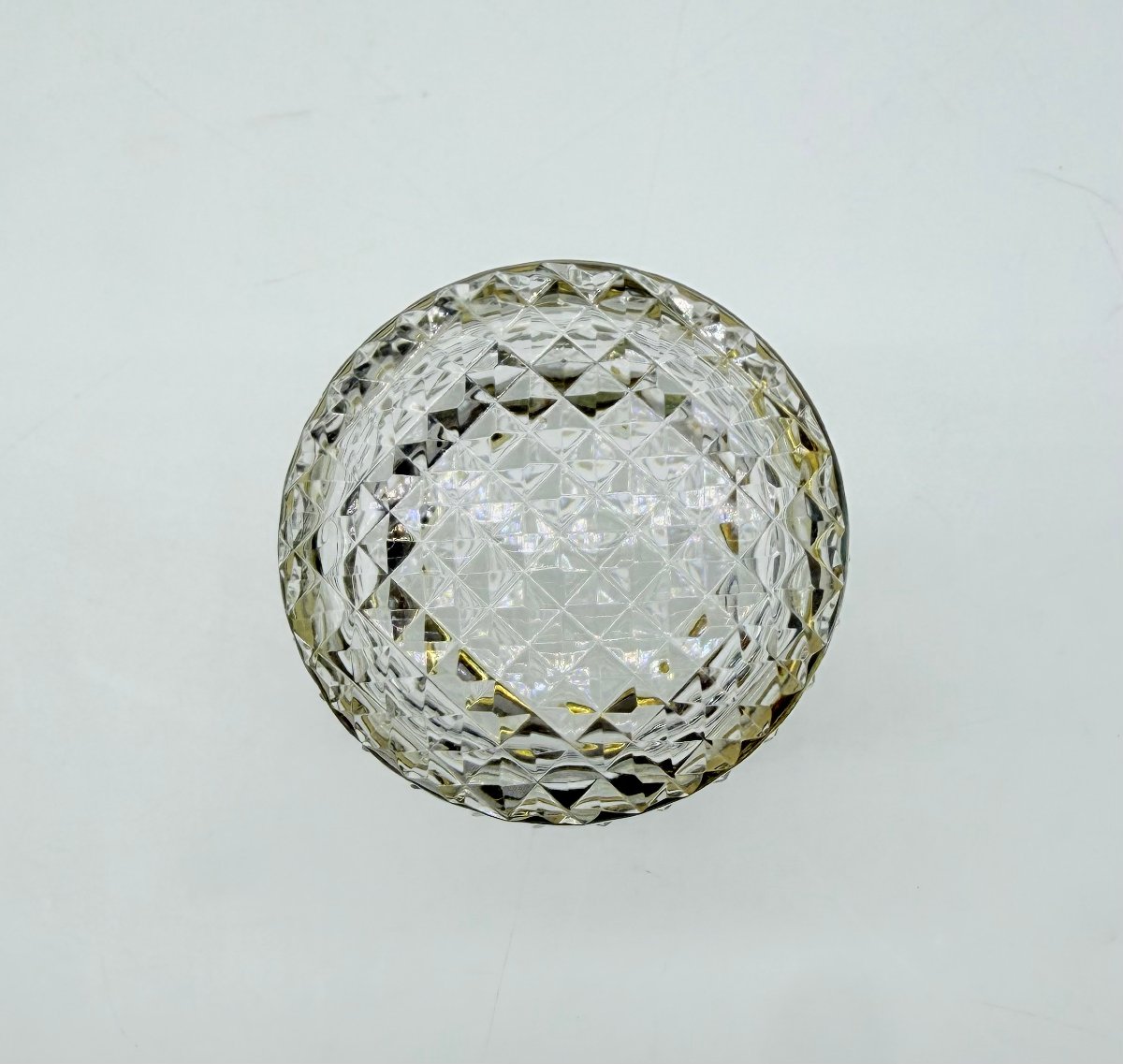 BOÎTE OU FLACON À TAMPON EN CRISTAL TAILLÉ ET MONTURE EN BRONZE DORÉ,  BACCARAT-photo-4