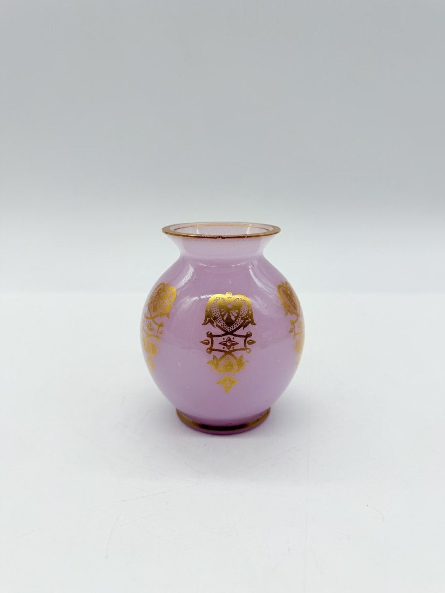 Small 19th-century Mauve Opaline Glass Vase With Gilt Decoration-photo-2