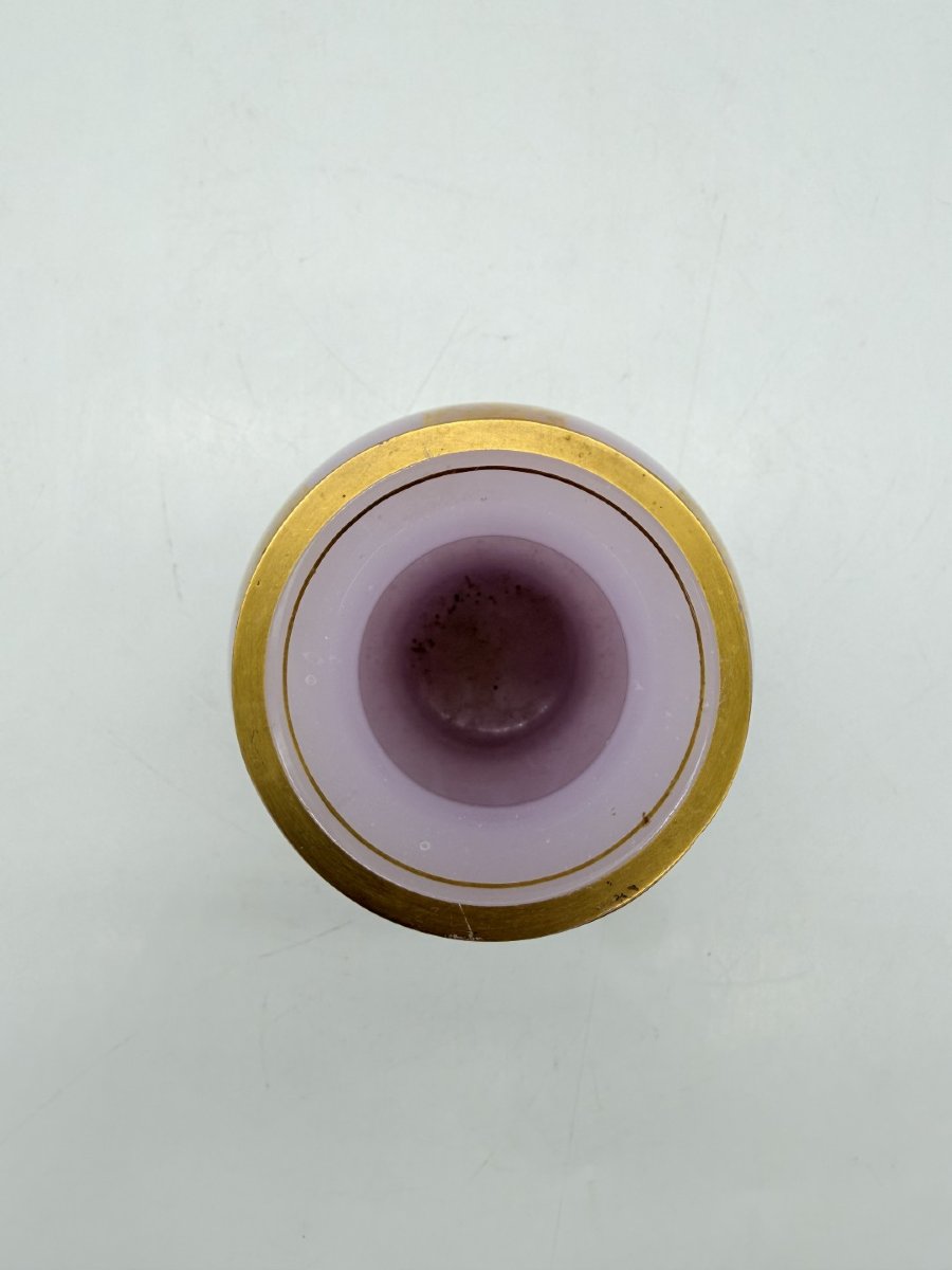 Small 19th-century Mauve Opaline Glass Vase With Gilt Decoration-photo-3