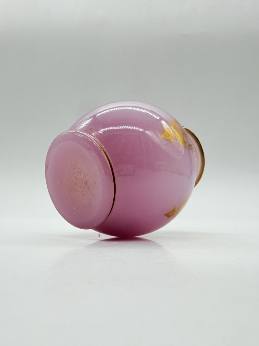 Small 19th-century Mauve Opaline Glass Vase With Gilt Decoration-photo-5