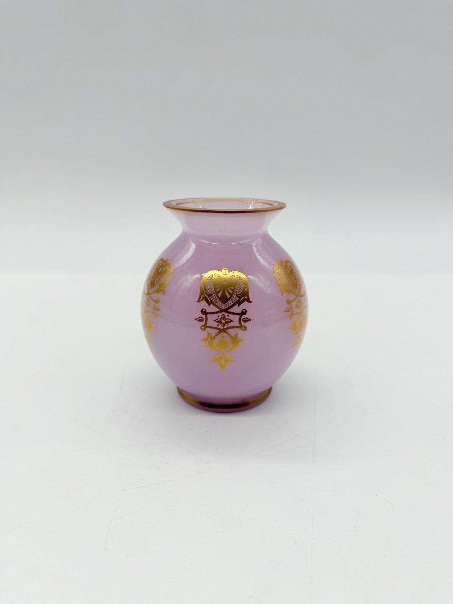 Small 19th-century Mauve Opaline Glass Vase With Gilt Decoration