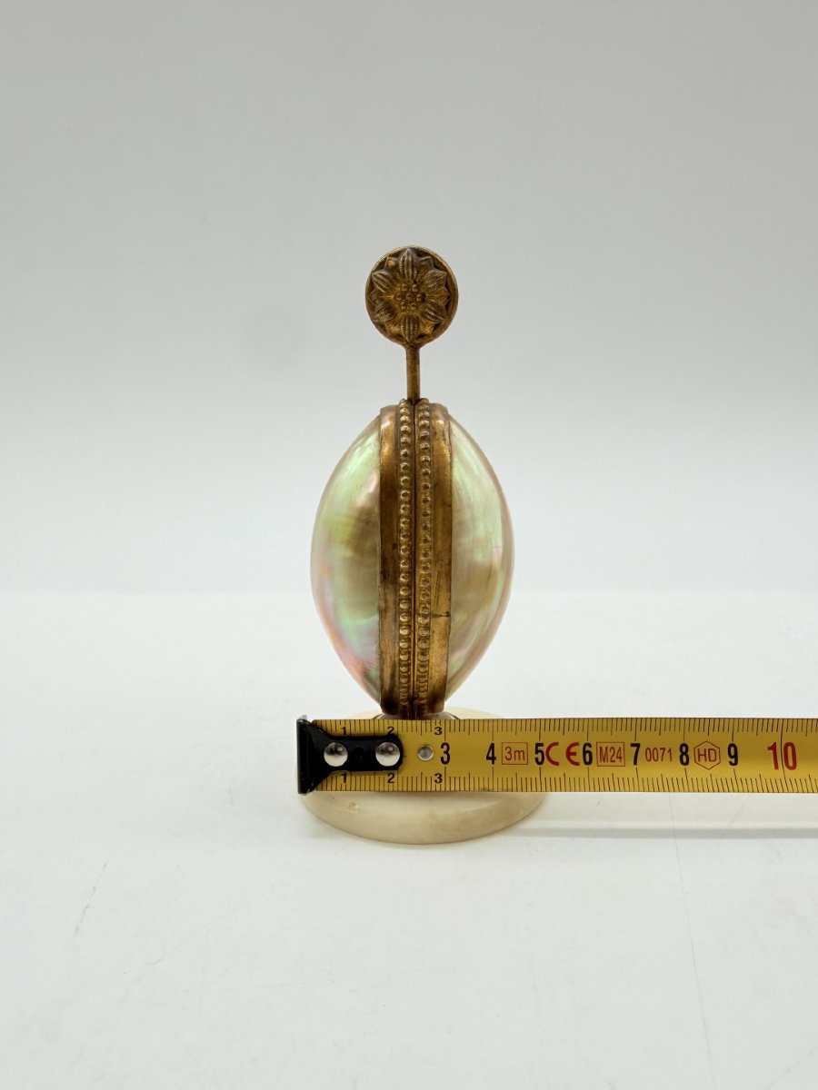French 19th-century Mother-of-pearl Egg-shaped Perfume Caddy On Alabaster Base-photo-5