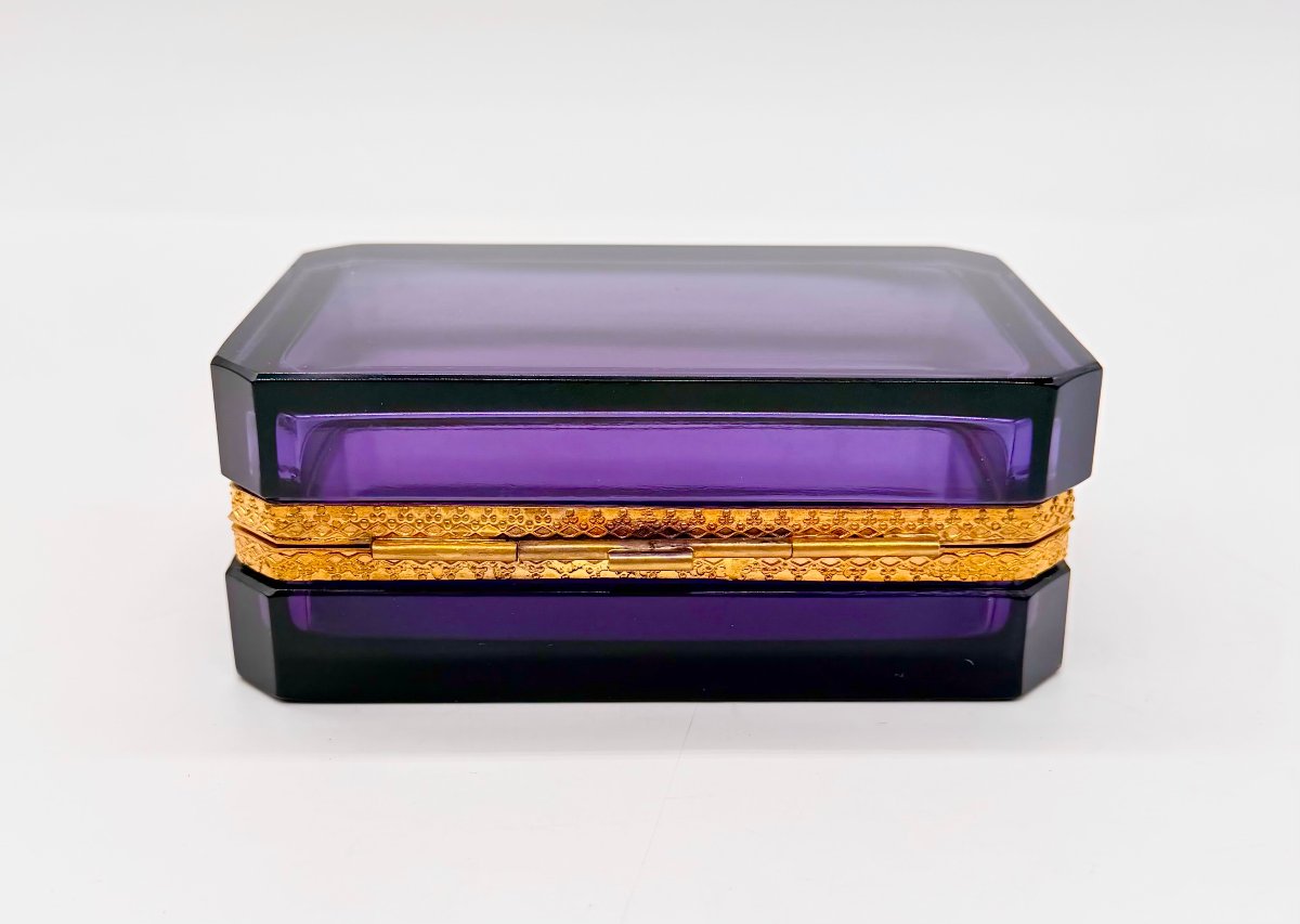 French 19th-century Amethyst Cut Glass Trinket Box