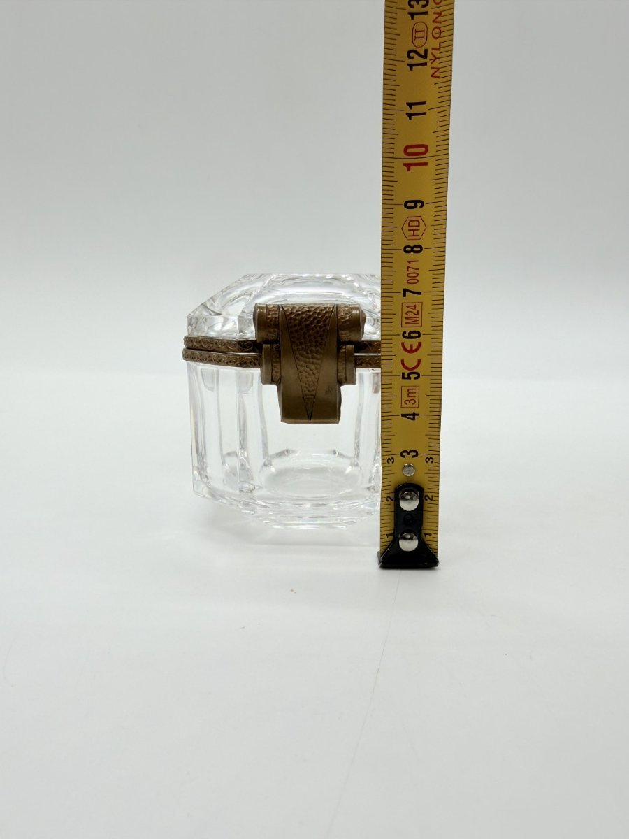 Small Art Deco Octagonal Cut Crystal Box With Metal Mount, Circa 1920-1930 -photo-8
