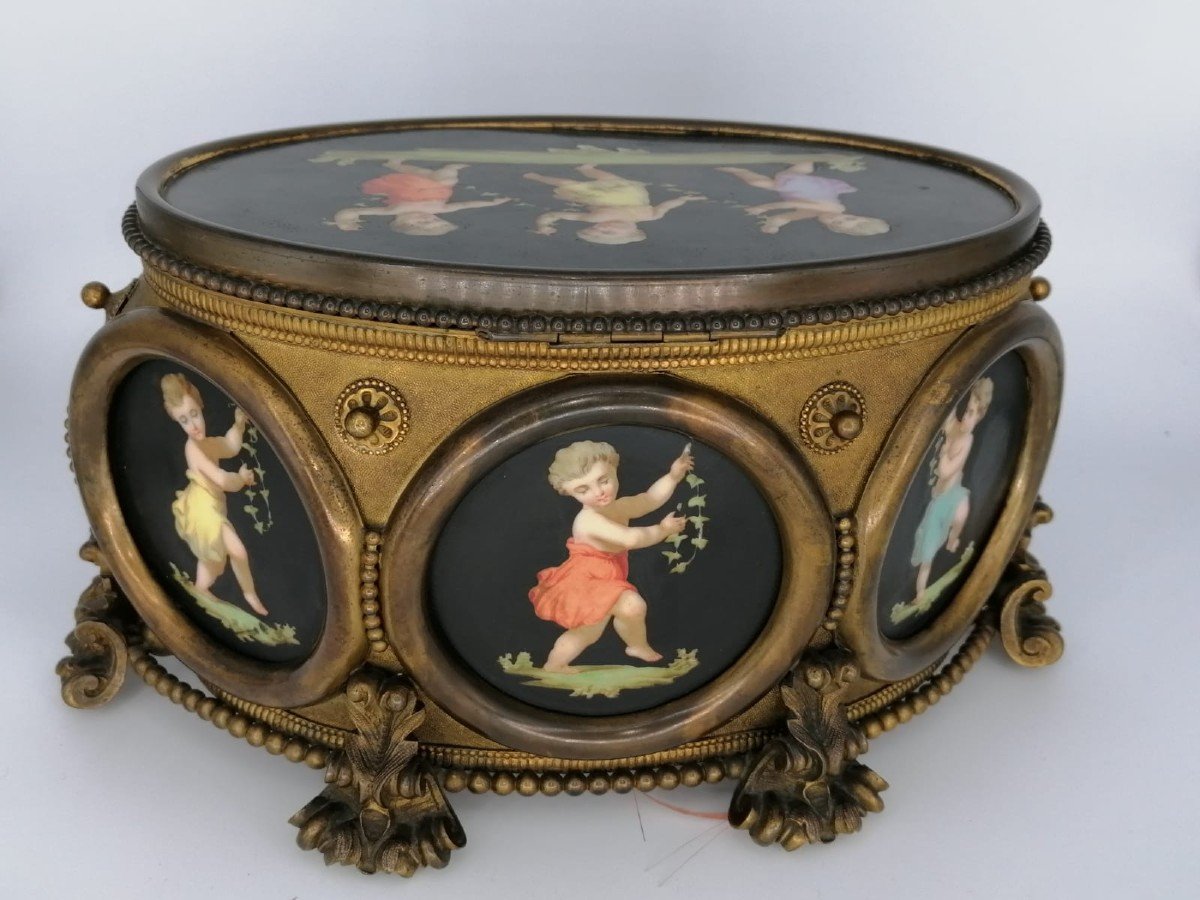 1850th X Large Box / Brass Box With Vignettes
