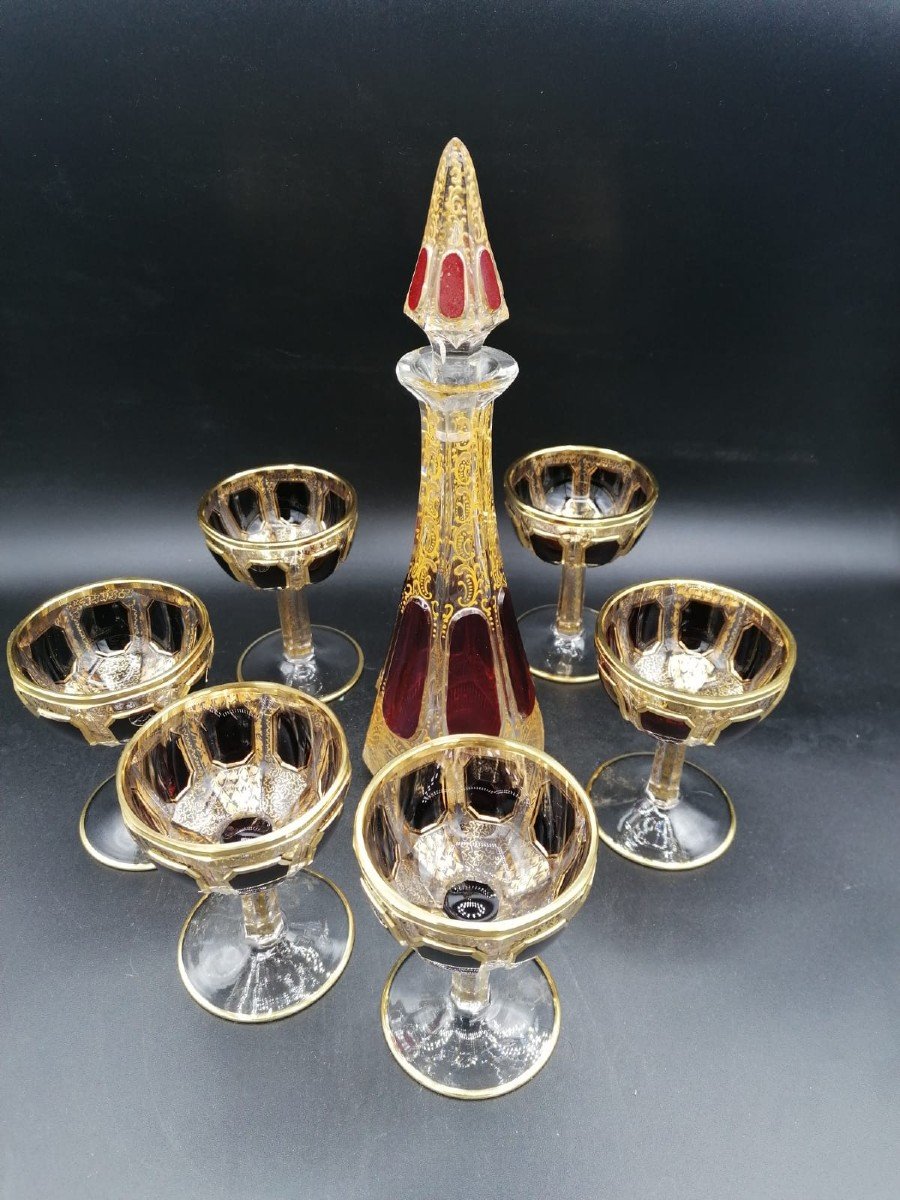 Très rare service de verres de Bohême, qualité exclusive avec cabochon en relief de couleur rubis profond Flûte Recouvert d'Or 24 Carats, Lot De 6-photo-2