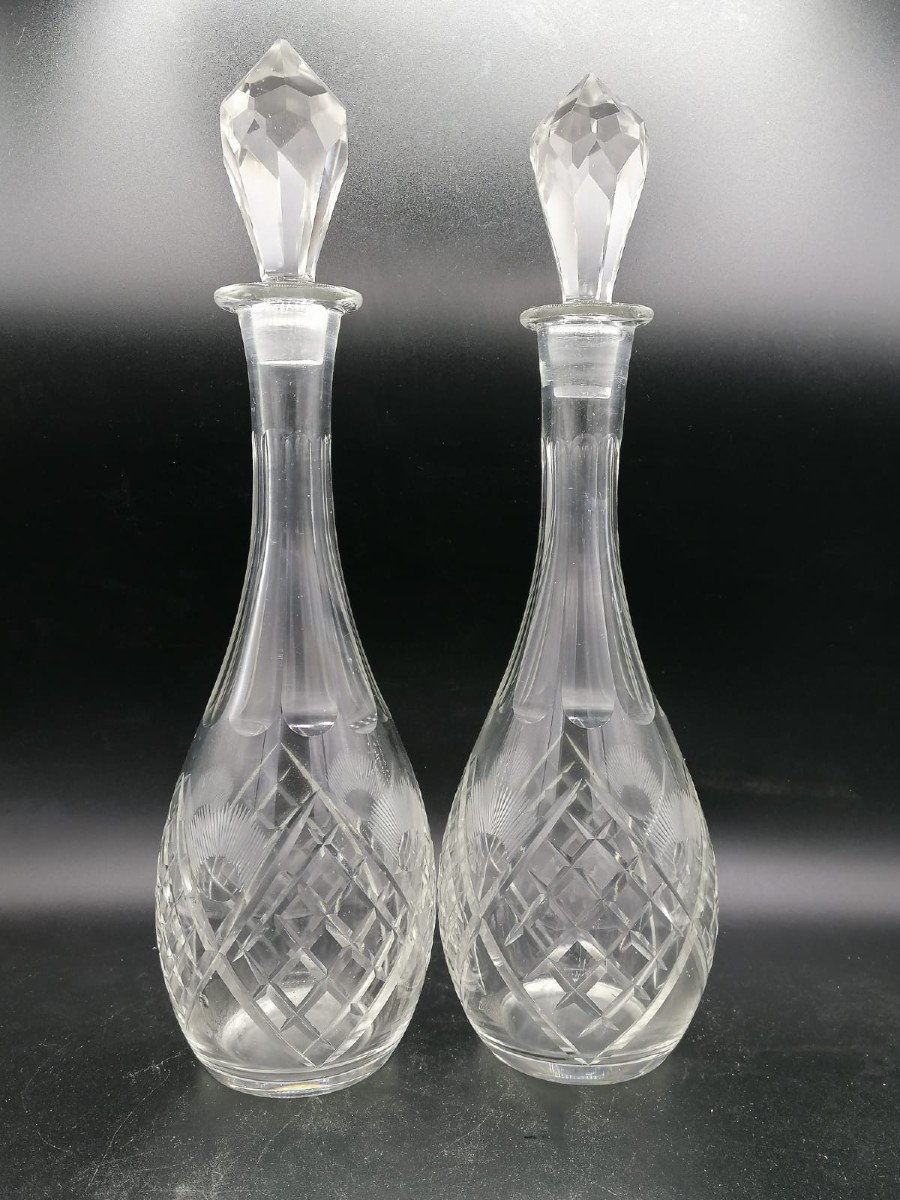 Paire De Carafes Anciennes En Verre Baccarat Avec Bouchons