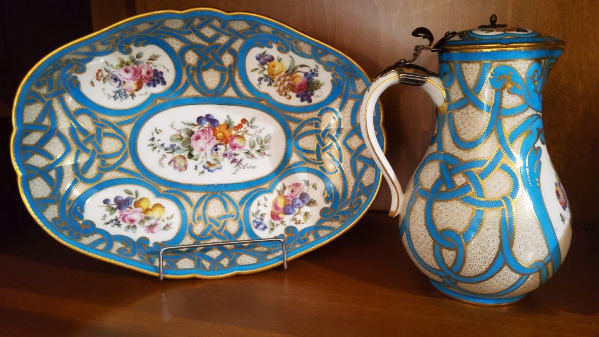 Vincennes Turned Water Pot, Its Lid And Its Oval Bowl (1st Size) In Porcelain-photo-2