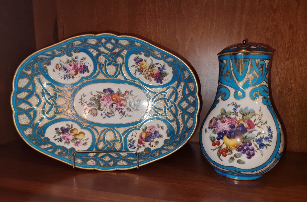 Vincennes Turned Water Pot, Its Lid And Its Oval Bowl (1st Size) In Porcelain