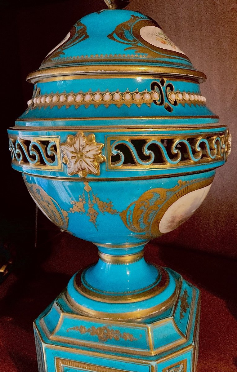 Celestial Blue Potpourri In Sèvres Porcelain, Large Reticulated Ornament, Painted-photo-1
