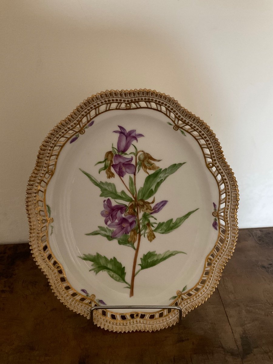 Royal Copenhagen Flora Danica Campanula Trachelium L Bellflower Oval Plate