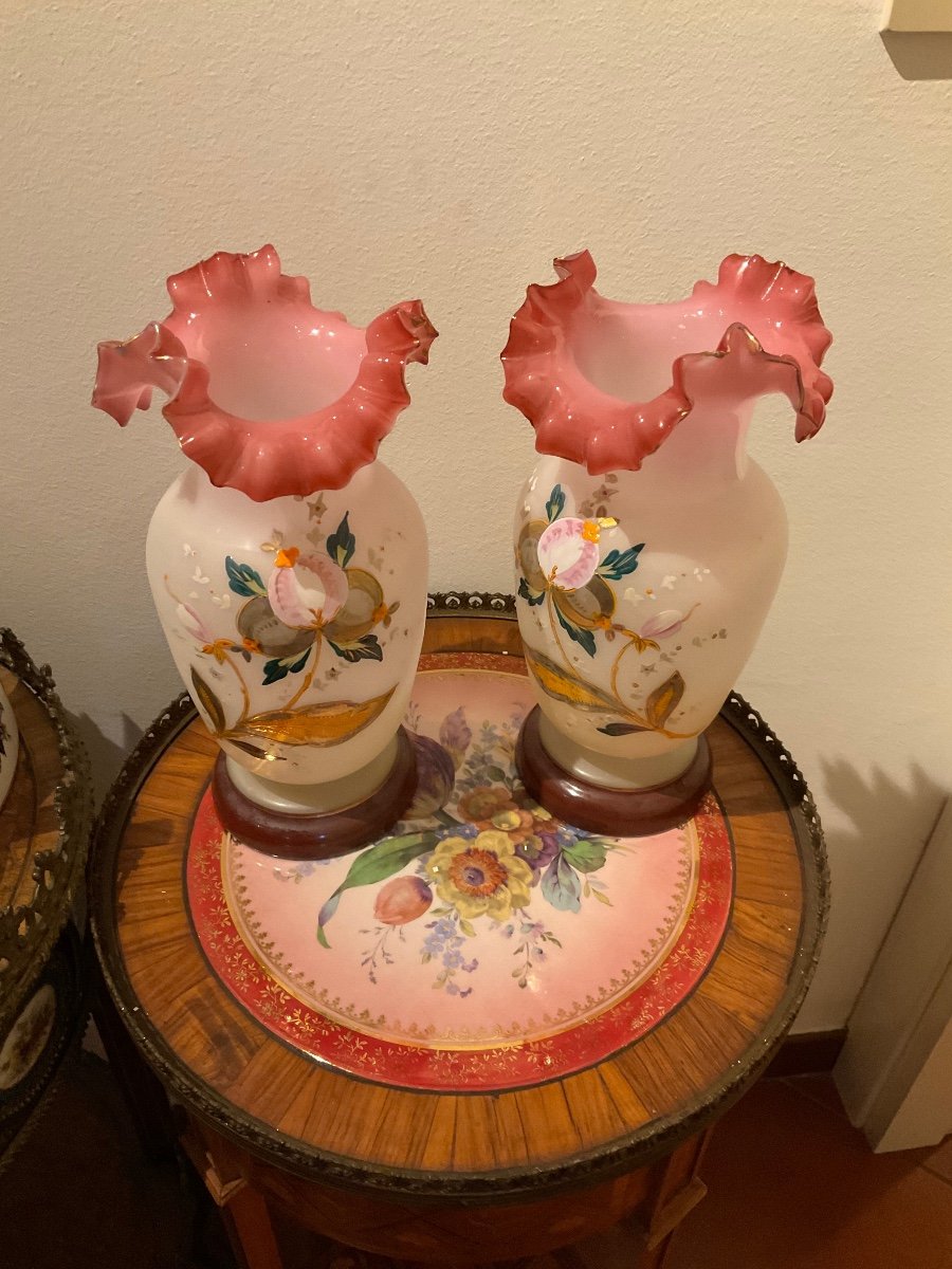 Pair Of Ruffled Edge French Opaline Vases In Painted Rose And Gold-photo-2