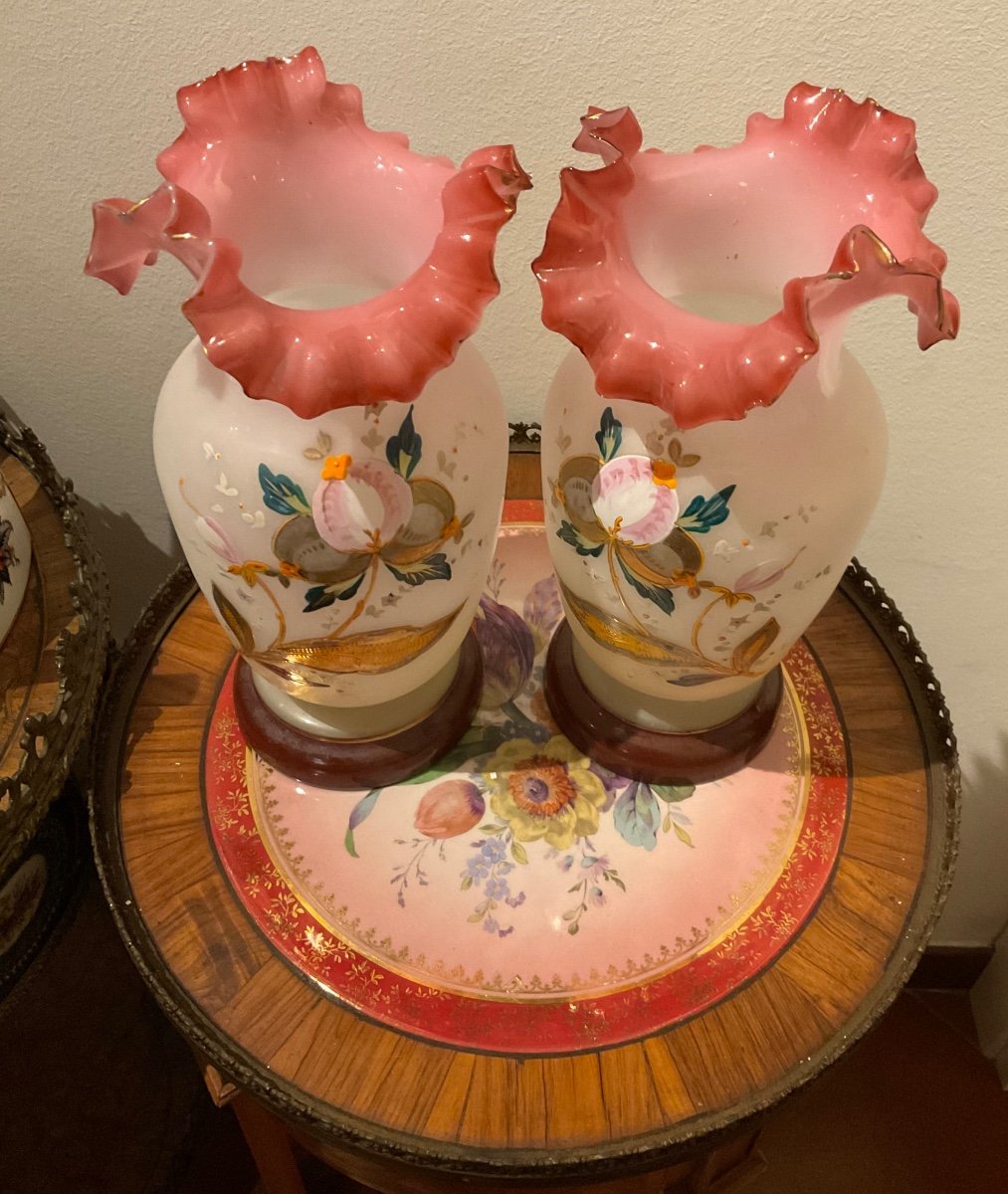 Pair Of Ruffled Edge French Opaline Vases In Painted Rose And Gold-photo-1