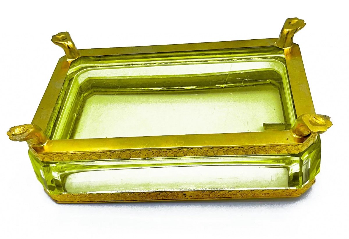 Old Bohemian Yellow Uranium Glass Ashtray-photo-3