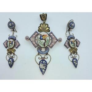 Mosaique Antique Avec Ensemble d'Oiseaux, Pendentif Médaillon Et Boucles d'Oreilles