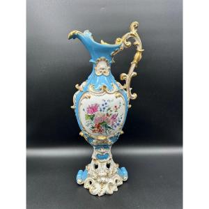 Aiguière ancienne en porcelaine russe par Miklashevsky, XIXe siècle. 