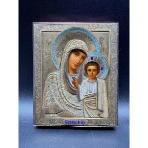 XIXe siècle Icône Kazan russe en émail champlevé doré sur filigrane représentant Mère de Dieu