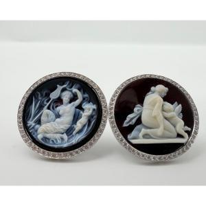 PAIRE DE BOUCLES D'OREILLES CLIPS CAMÉO EN AGATE ET DIAMANTS AGATE ET Diamants