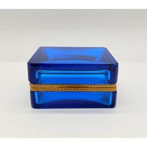 Boîte en cristal français bleu saphir