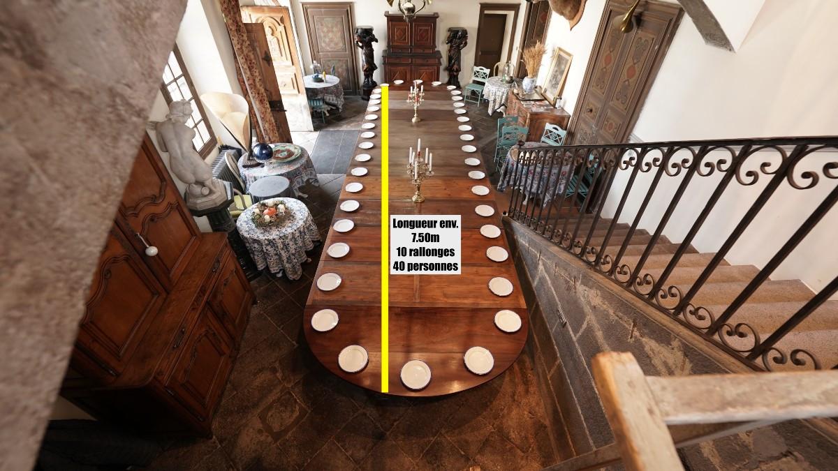 Important Mid-19th Century Mahogany Dining Table 