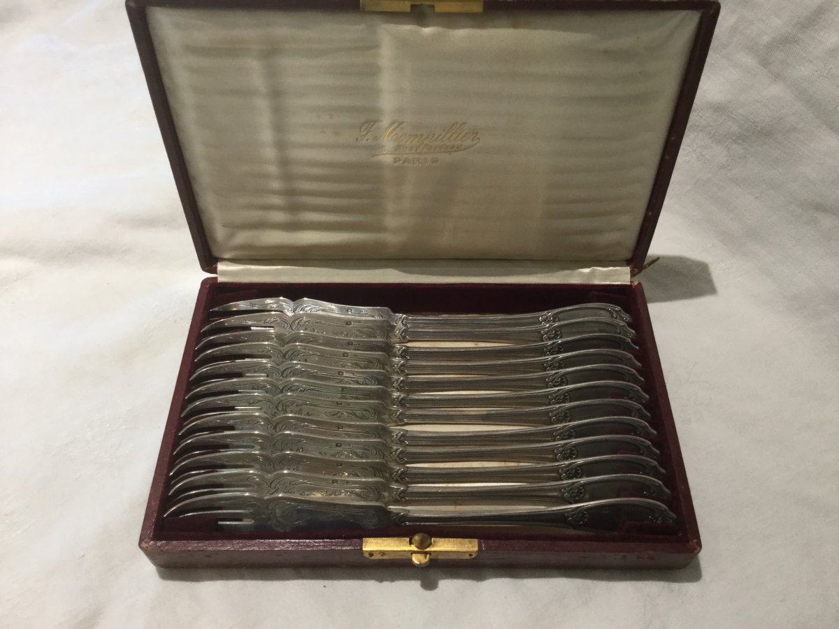 Suite Of 12 Silver Melon Forks Hallmark Minerva