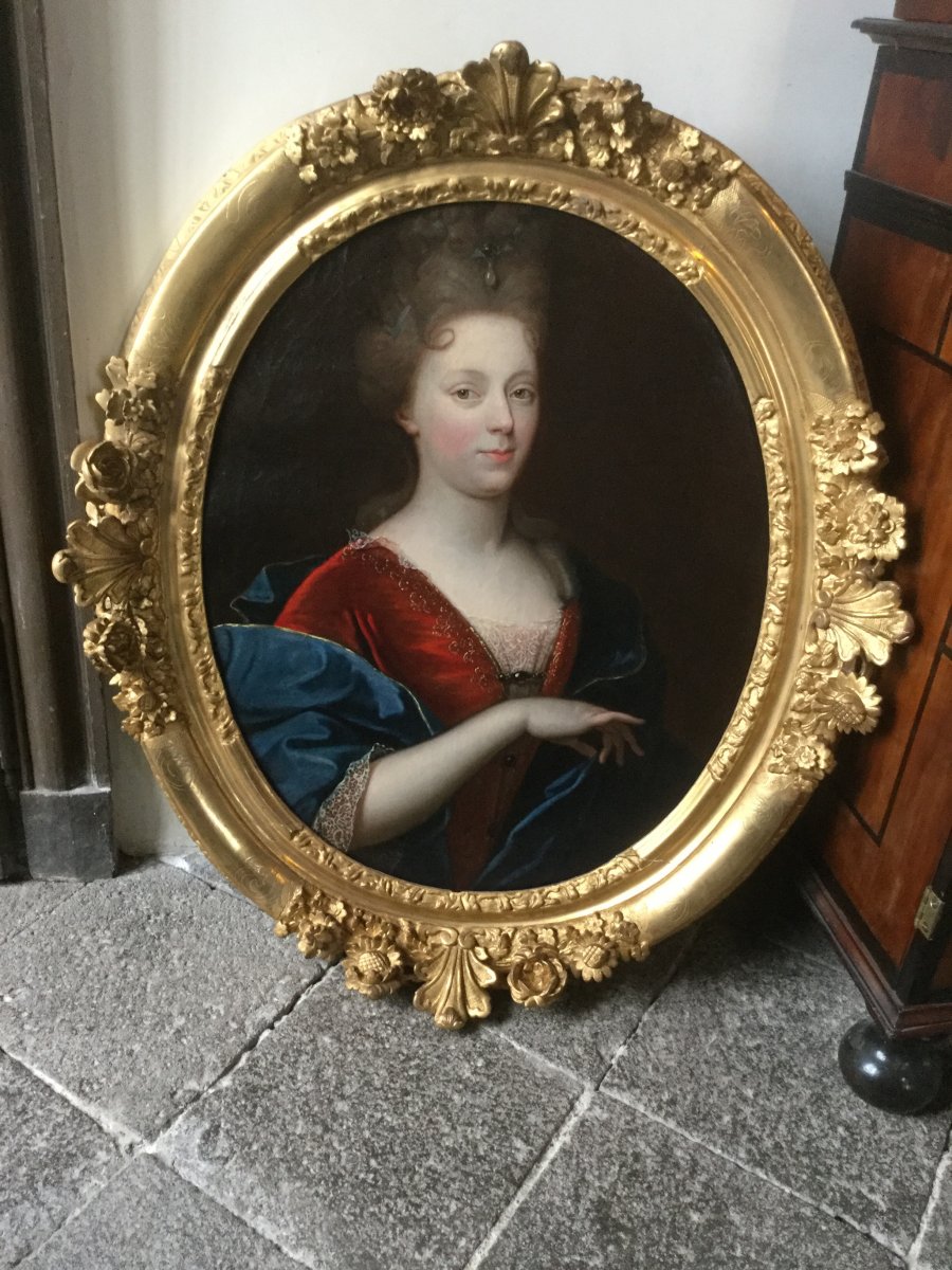 Portrait Of The Duchess Of Bourbon End XVII E