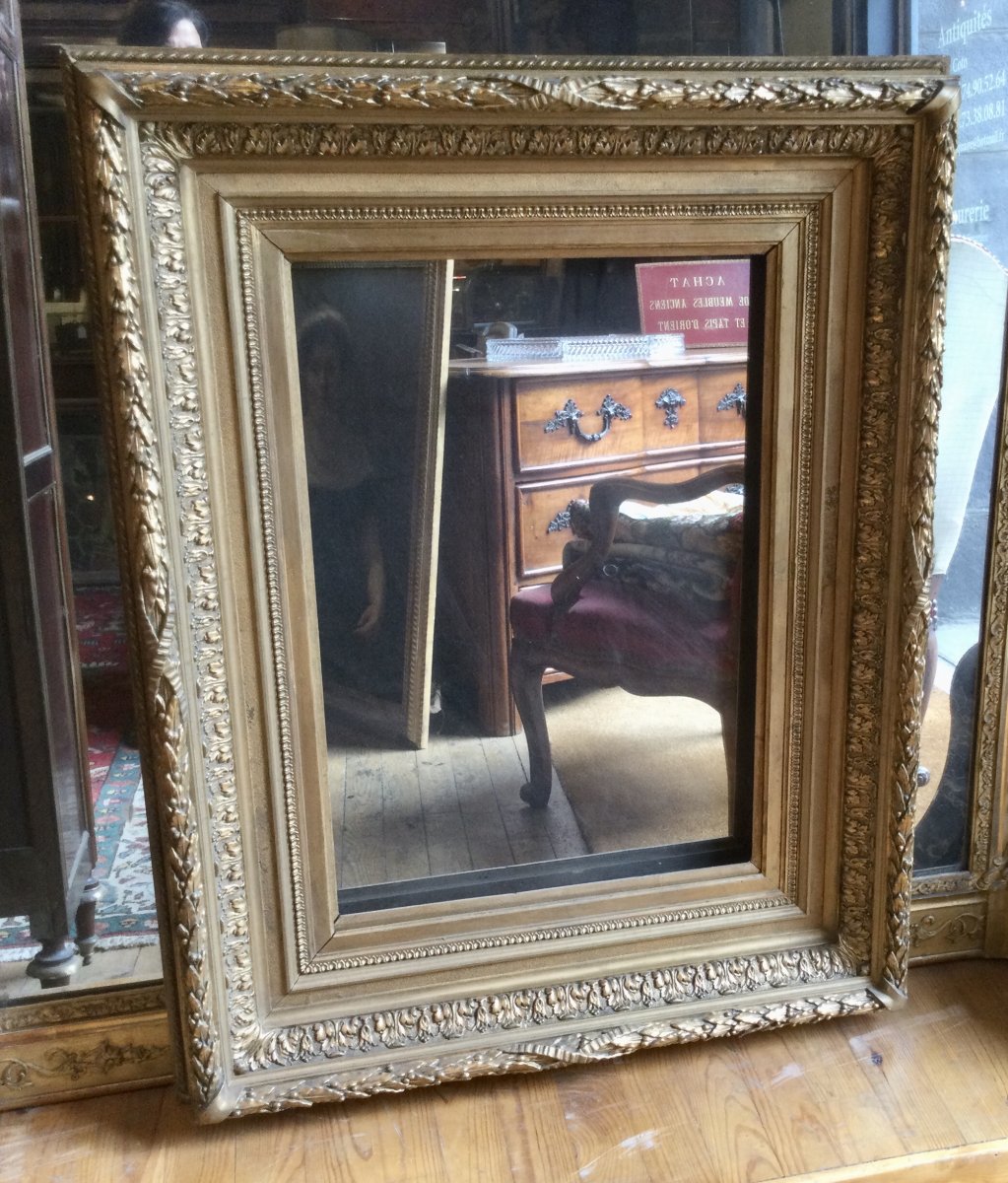 Restoration Golden Stucco Frame