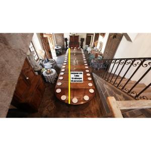 Important Mid-19th Century Mahogany Dining Table 