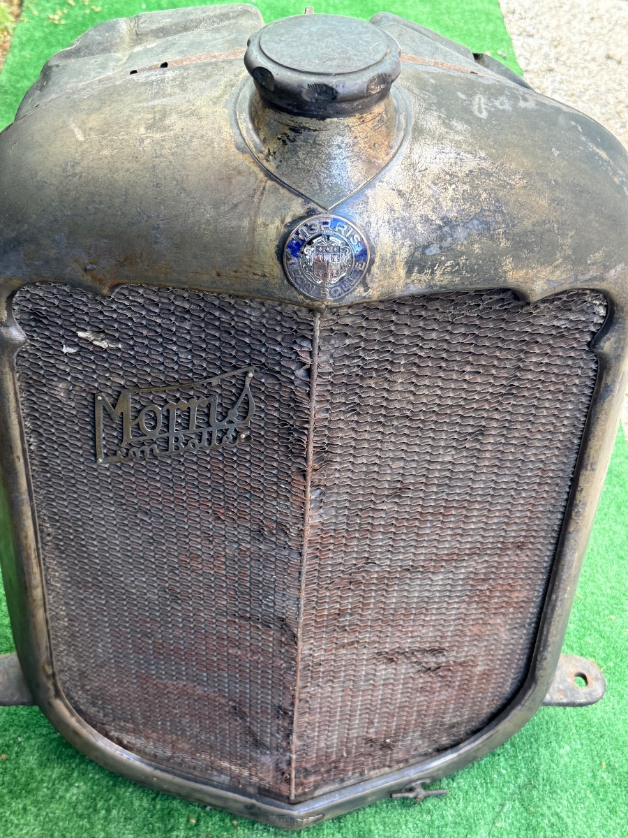 Morris Leon Bollée Grille