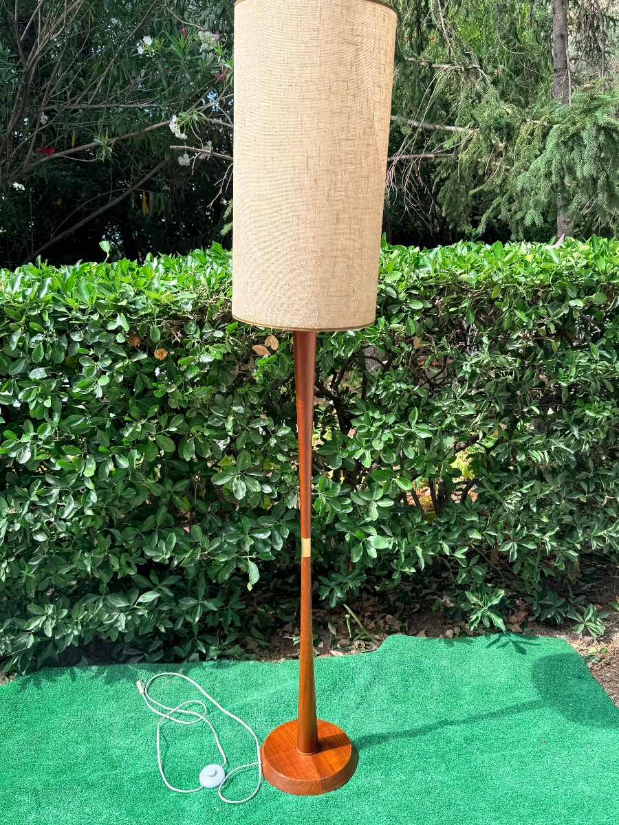 Scandinavian Light Fixture -photo-3