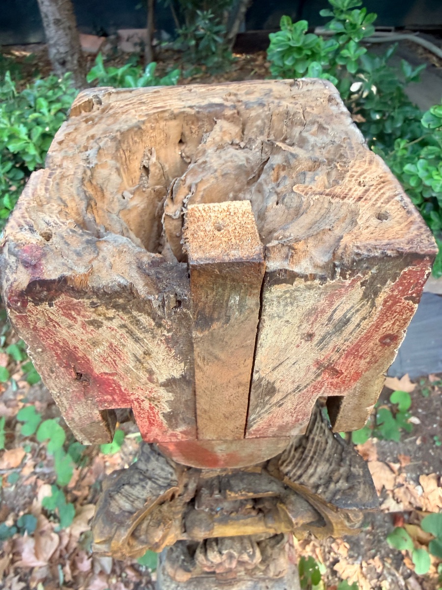 18th-century Ship's Wood-paneled Column-photo-3