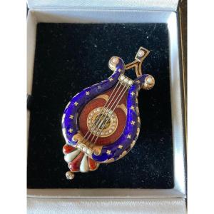 Montre LYRE or