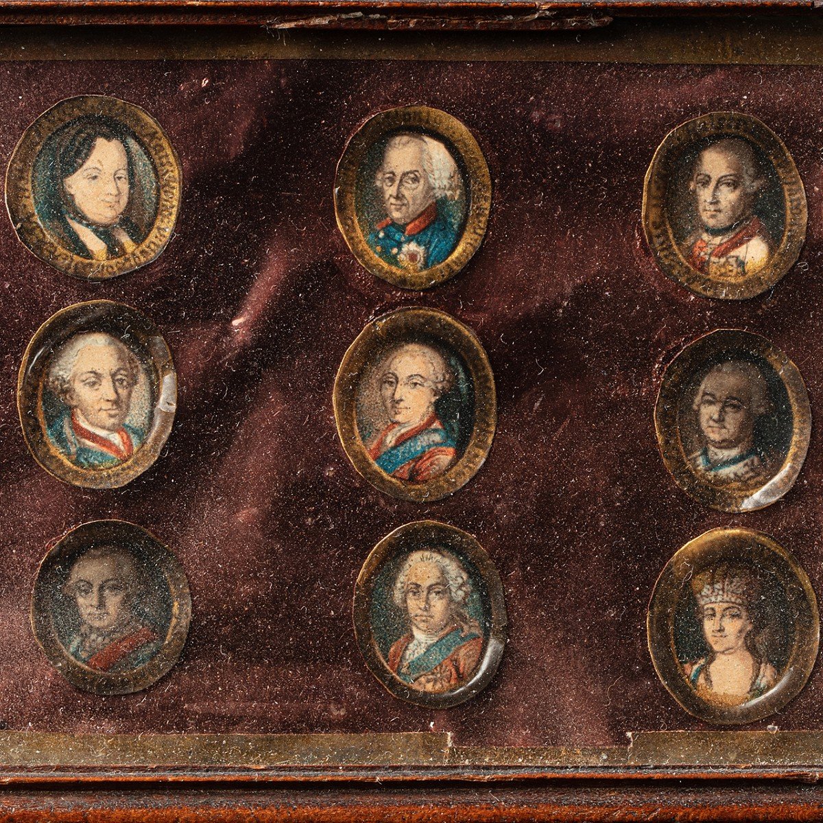 Frame Containing The Miniature Portraits Of The Signatories Of The Treaty Of Teschen (1779)-photo-3