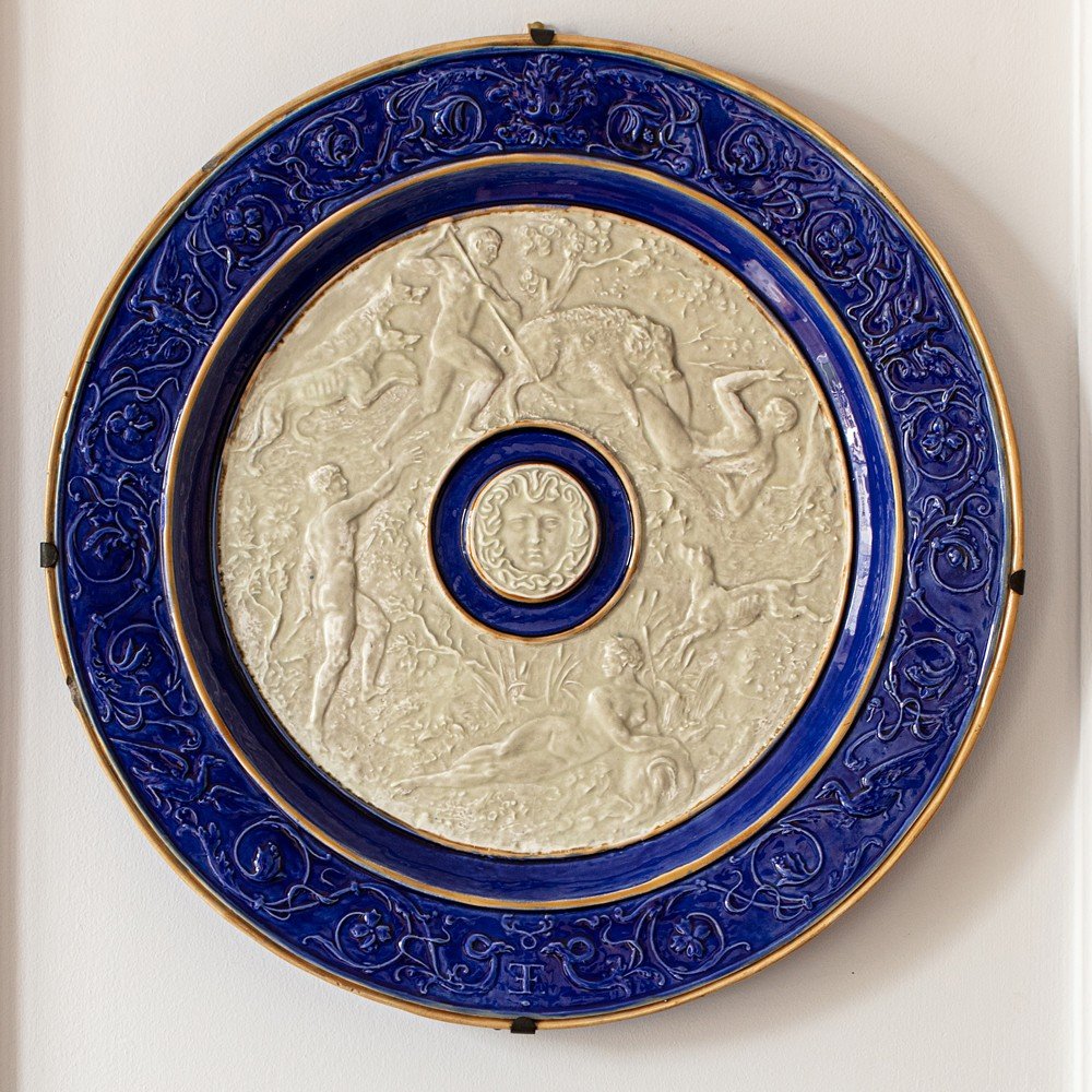 Pair Of Renaissance Style Round Plates By Gien Earthenware Factory & Sèvres Imperial Factory-photo-3