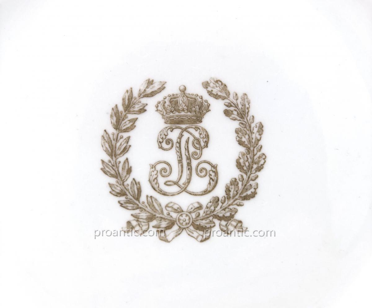 Sept Assiettes en Porcelaine de Sèvres du Service des Bals de Louis-Philippe à Fontainebleau-photo-3