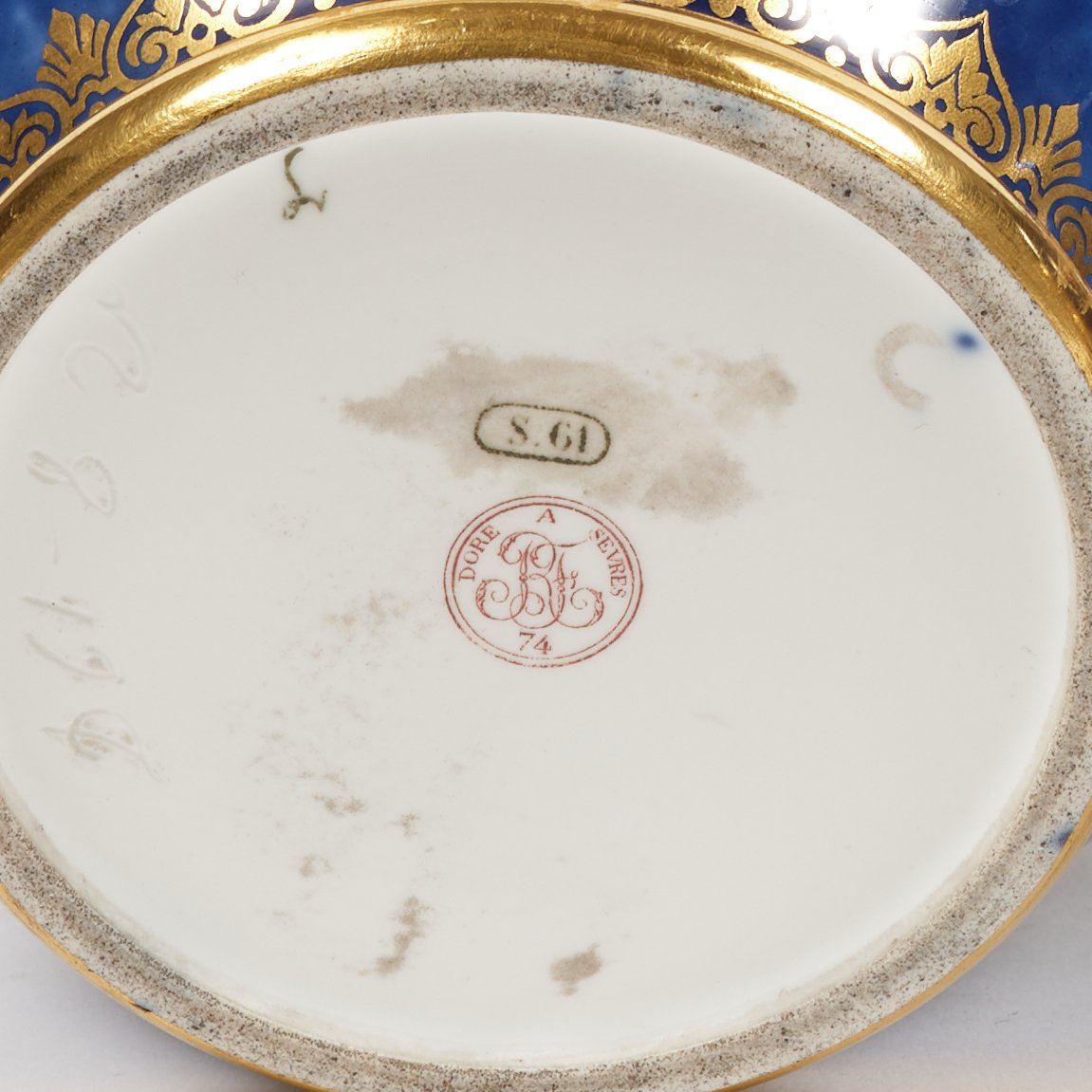 Paire De Seaux à Bouteilles En Porcelaine De Sèvres À Fond Bleu Lapis.-photo-2