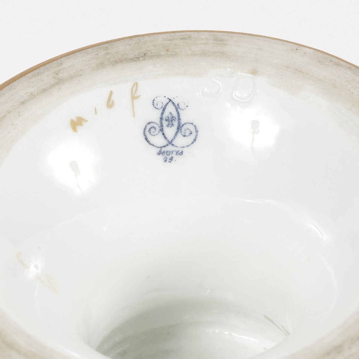 SEVRES Jatte à fruits en Porcelaine de Sèvres du Service Livré au Comte de La Rochejaquelein-photo-4