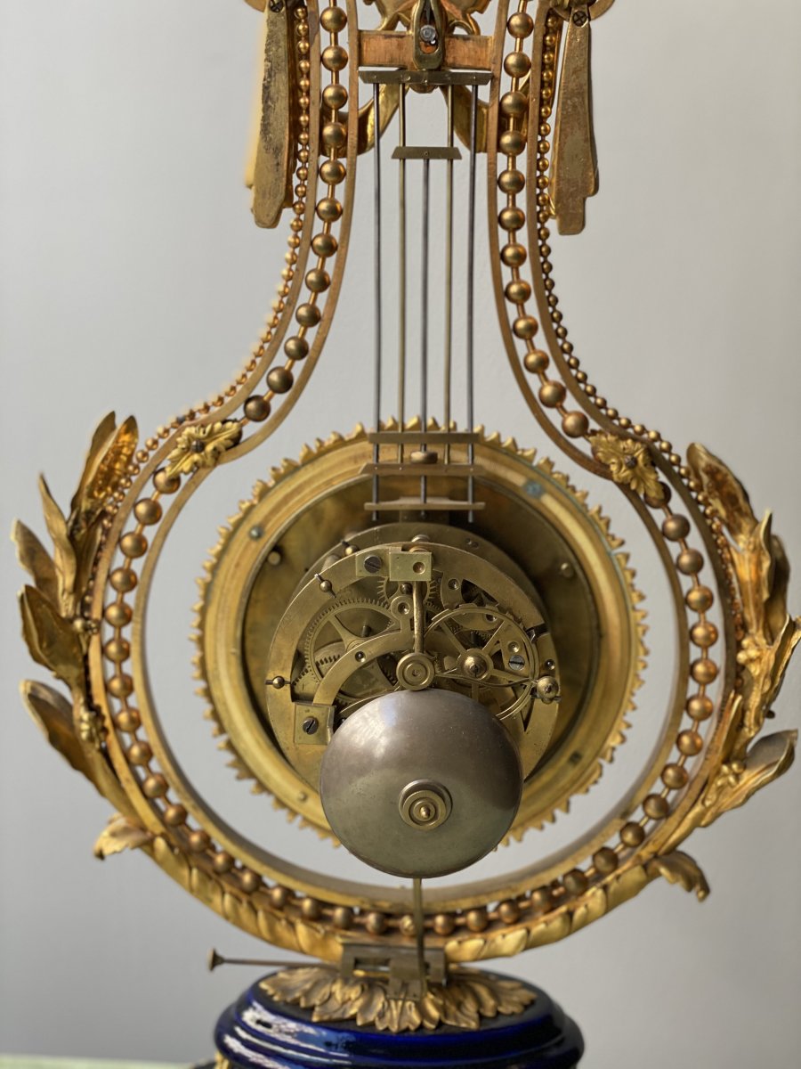 Ormolu Lyre Clock With Blue Porcelain, Enamel And Rhinestones From The 19th Century-photo-2
