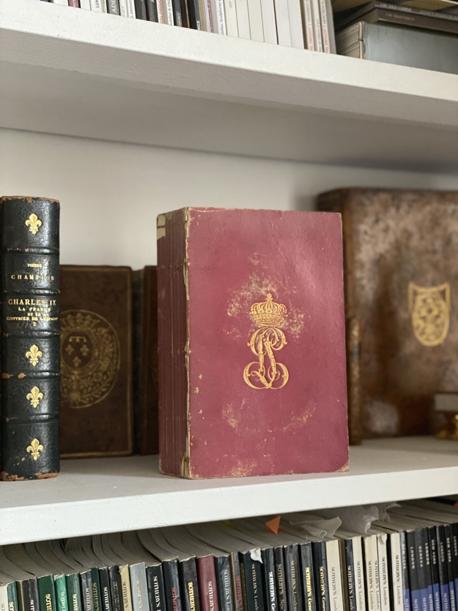 Book With The Louis-philippe Cipher Notice Of Paintings And Sculptures Of The Versailles Castle