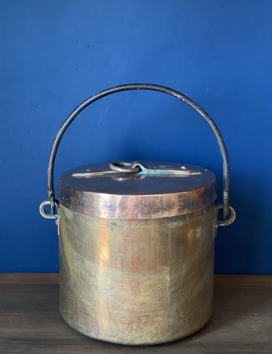 Copper Pot With Handle And Its Lid From The Château De Rambouillet-photo-2