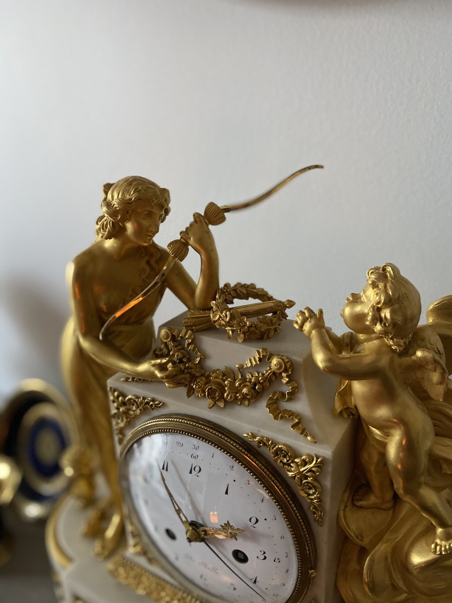 A Louis XVI Gilt-bronze Mounted White Marble Mantel Clock 18th Century With Venus And Cupid-photo-3