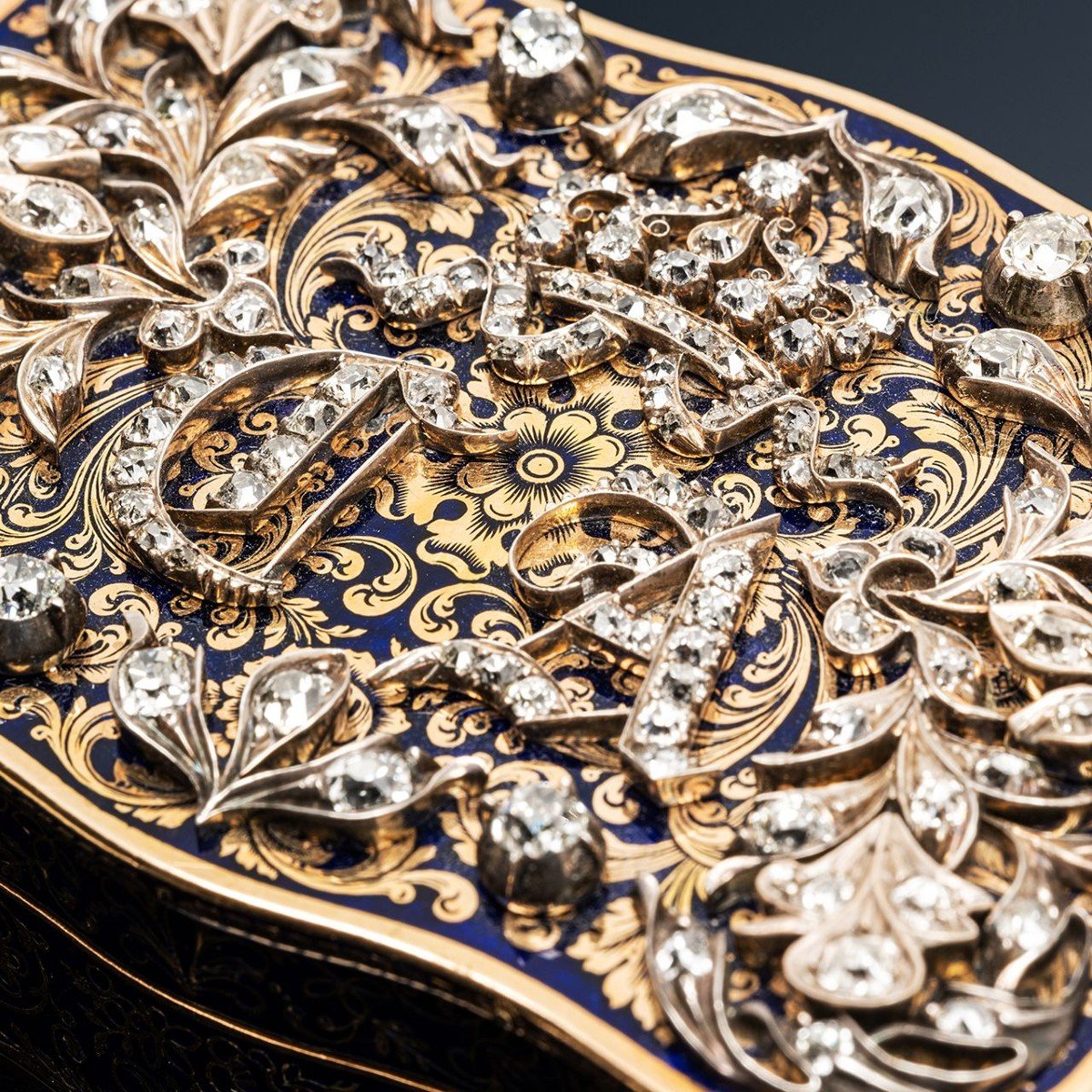 Tabatière  en Or, émail et Diamants au chiffre de Charles-Albert de Savoie, Roi de Sardaigne -photo-2