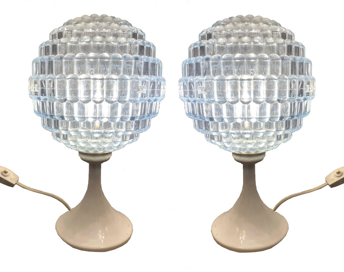 Deux lampes de table vintage 1970 en plastique bleu clair avec base ronde