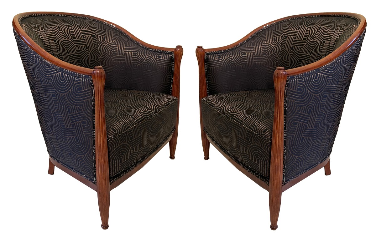 Élégante paire de fauteuils Bergère Art Déco français, vers 1925. En hêtre teinté.