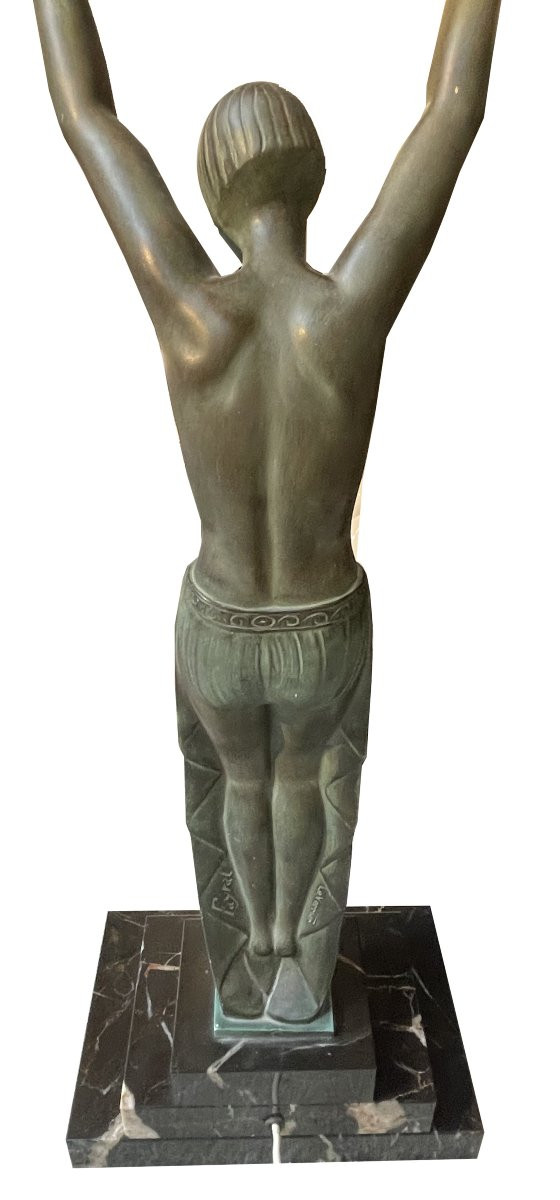  Lampe en bronze, signée « Fayral » et « Le Verrier », F. vers 1930, globe en verre d'originale-photo-2